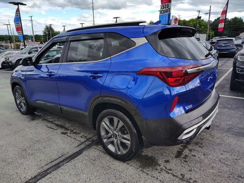 Used 2023 Kia Seltos S w/ Navigation Package AWD/4WD image 6