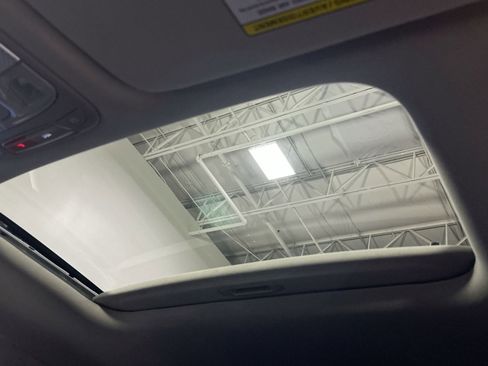 Used 2023 Kia Telluride EX w/ EX Captain's Chair Package image 32