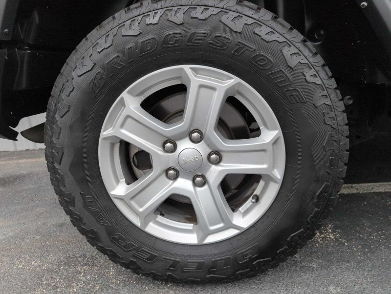 Used 2021 Jeep Wrangler Unlimited Sport AWD/4WD image 31