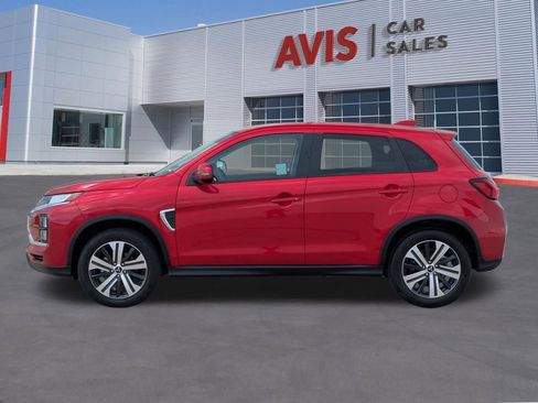 Used 2025 Mitsubishi Outlander Sport SE AWD/4WD image 10