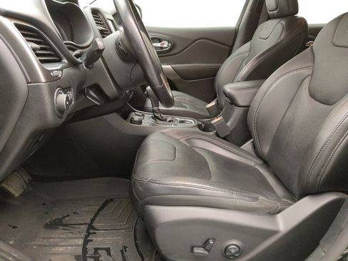 Used 2021 Jeep Cherokee Latitude Lux AWD/4WD image 17