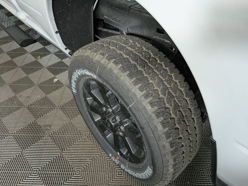 New 2026 RAM 2500 Tradesman AWD/4WD image 13
