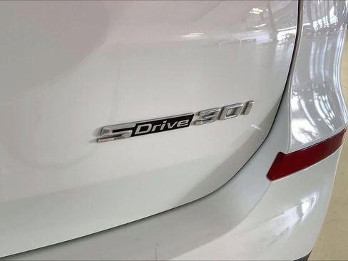 Used 2019 BMW X3 sDrive30i w/ Driving Assistance Package image 9