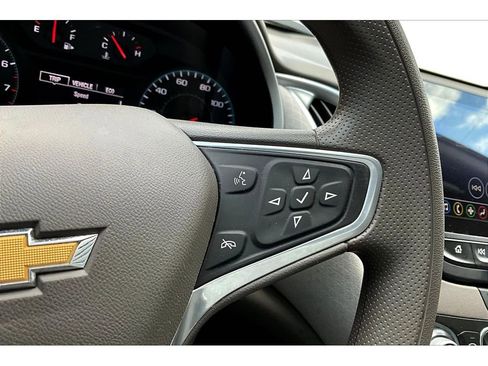 Used 2022 Chevrolet Malibu LT FWD image 26