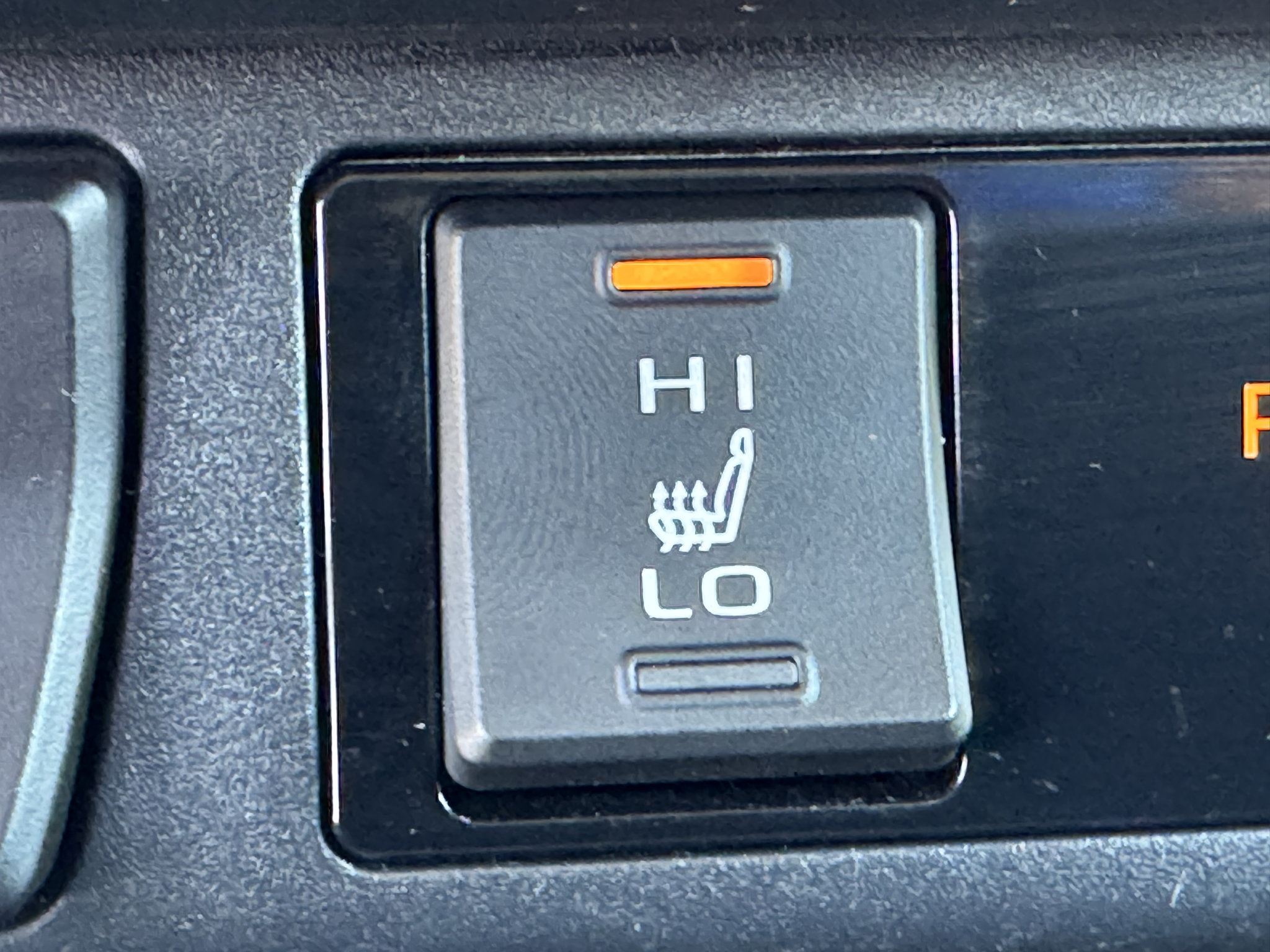 Used 2020 Toyota RAV4 XLE Premium AWD/4WD image 21