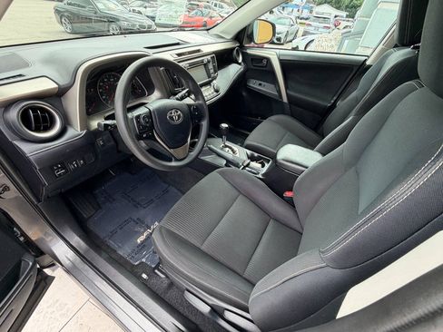 Used 2013 Toyota RAV4 XLE AWD/4WD image 14