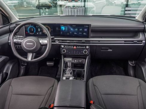 Used 2025 Hyundai Tucson SEL FWD image 5