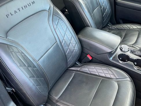 Used 2018 Ford Explorer Platinum AWD/4WD image 46