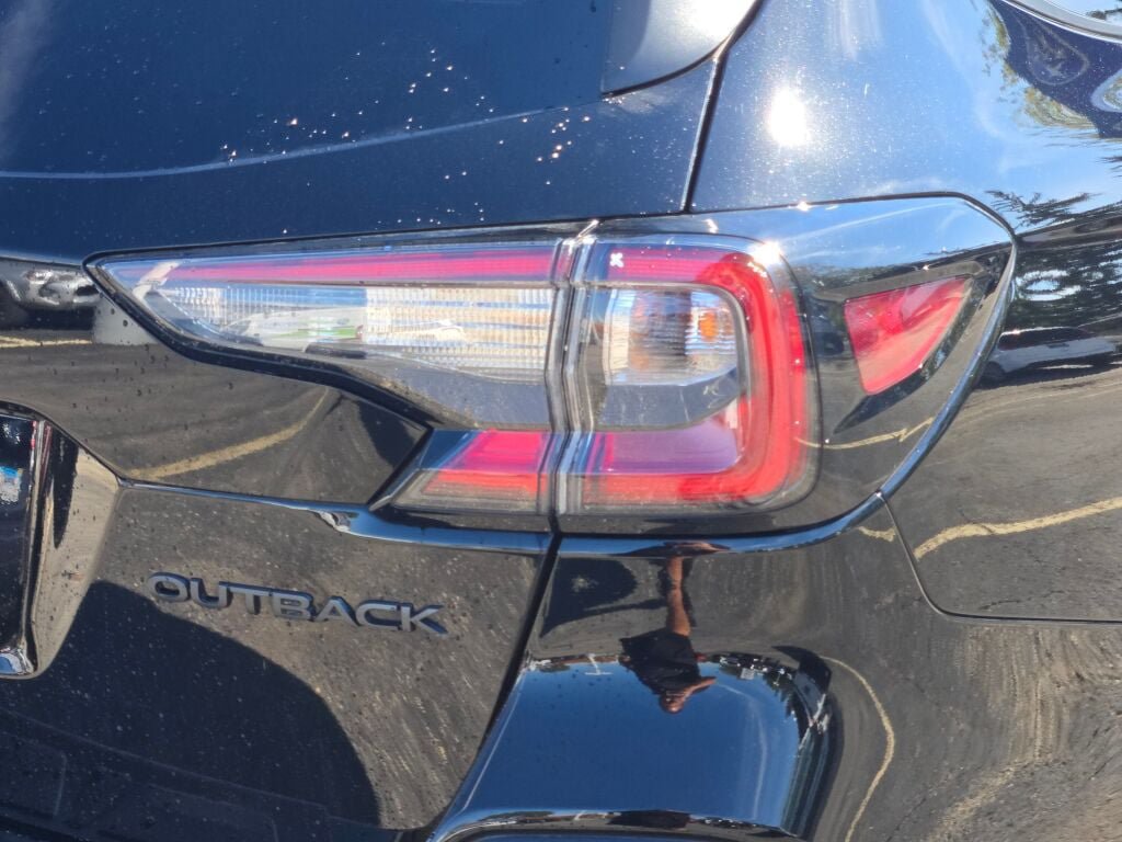 Certified 2024 Subaru Outback Onyx Edition AWD/4WD image 13