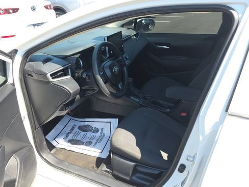 Used 2021 Toyota Corolla LE FWD image 22