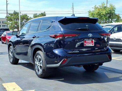 Used 2026 Toyota Highlander XLE AWD/4WD image 6
