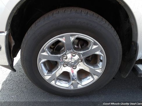 Used 2014 RAM 1500 Laramie w/ Convenience Group AWD/4WD image 11
