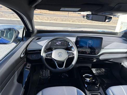 Certified 2021 Volkswagen ID.4 Pro S w/ Gradient Package image 16