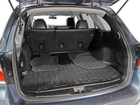Used 2015 Subaru Outback 2.5i Limited AWD/4WD image 8
