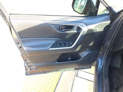 Used 2025 Toyota RAV4 LE image 11