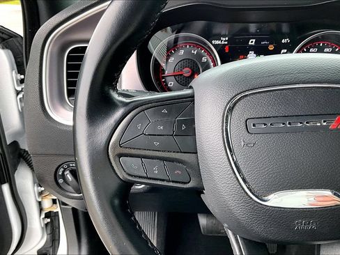 Used 2022 Dodge Charger SXT RWD image 14