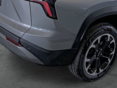 New 2026 Chevrolet Equinox LT w/ Convenience Package II FWD image 12