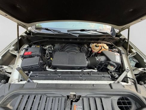Used 2021 Chevrolet Silverado 1500 LTZ AWD/4WD image 31