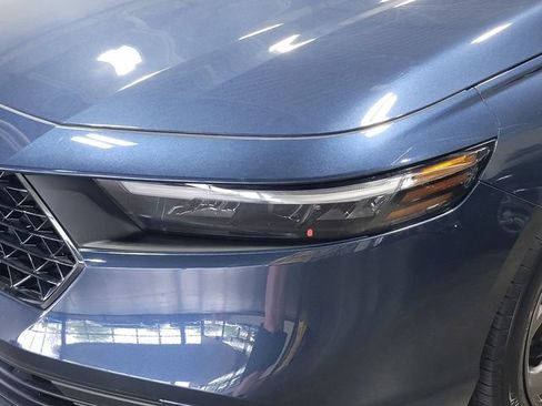 Certified 2023 Honda Accord EX image 8