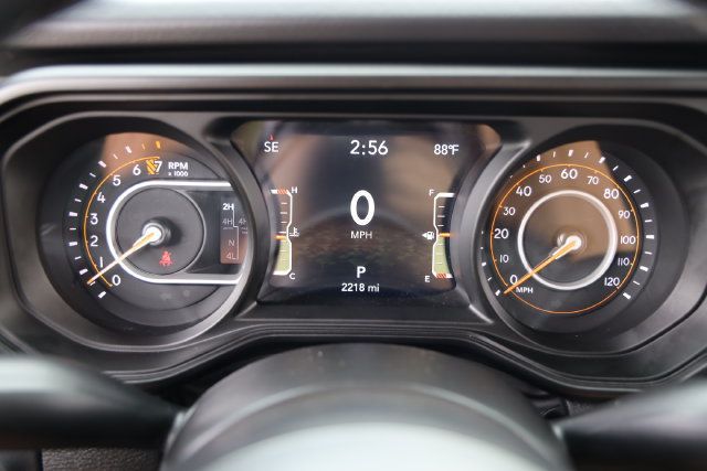 Used 2025 Jeep Gladiator Mojave AWD/4WD image 31