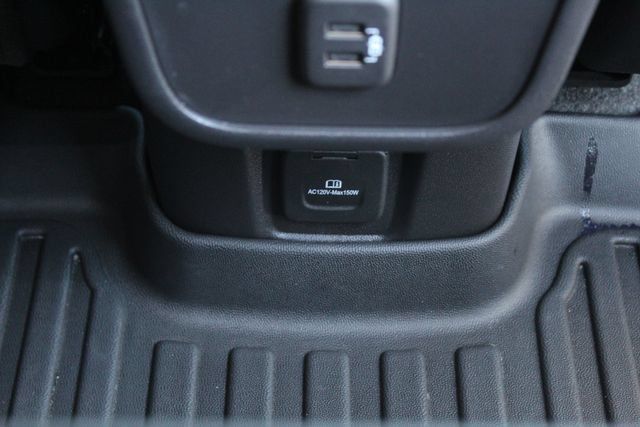 Used 2024 GMC Terrain SLT w/ Infotainment Package II FWD image 20