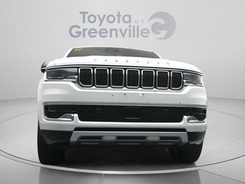 Used 2024 Jeep Wagoneer Series II AWD/4WD image 23