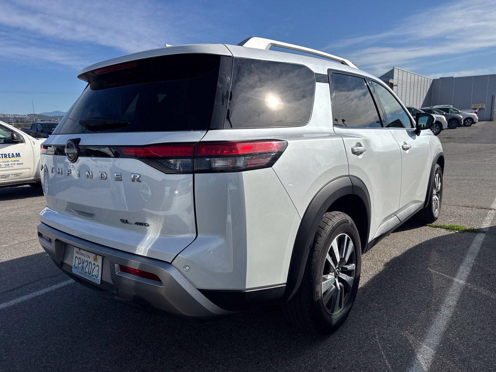 Certified 2025 Nissan Pathfinder SL AWD/4WD image 9