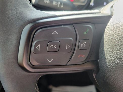 Used 2025 Jeep Gladiator Sport AWD/4WD image 19