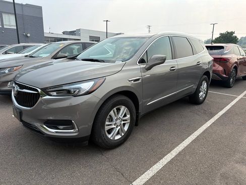 Used 2019 Buick Enclave Essence w/ Trailering Package, 5000 lbs. AWD/4WD image 5
