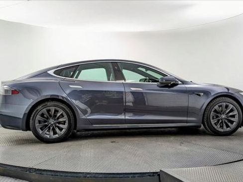 Used 2020 Tesla Model S Long Range AWD/4WD image 8