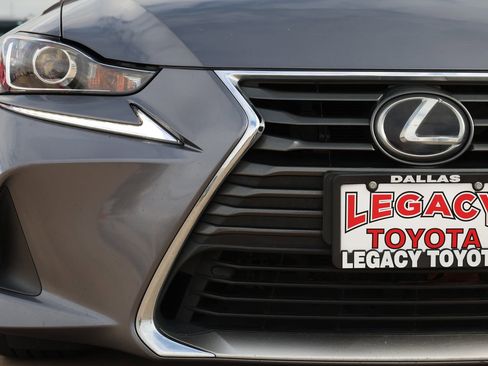 Used 2020 Lexus IS 300 w/ Premium Package image 10