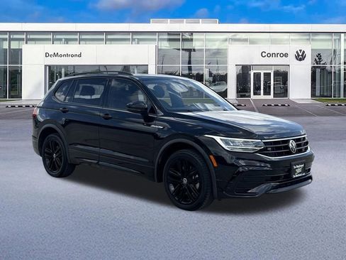 Used 2022 Volkswagen Tiguan SE R-Line FWD image 3