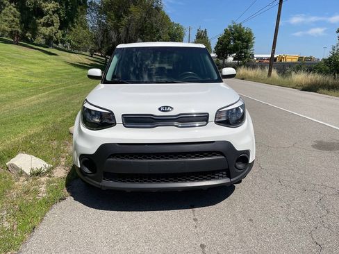 Used 2018 Kia Soul w/ Convenience Package FWD image 7