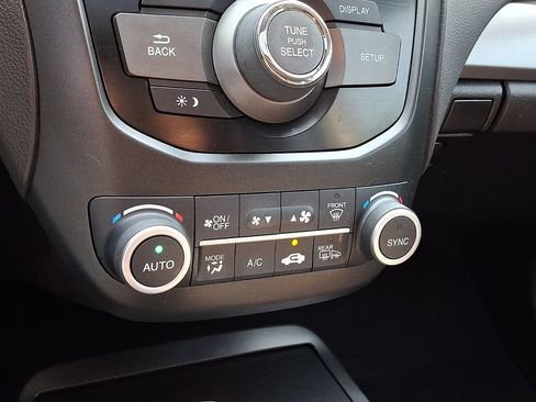 Used 2018 Acura RDX AWD image 16