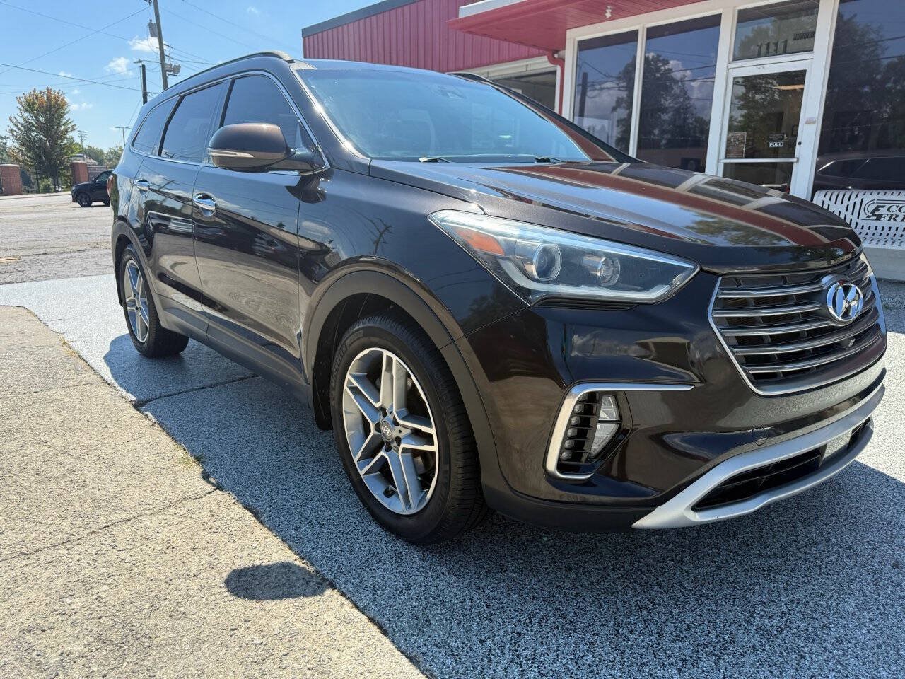 Used 2018 Hyundai Santa Fe AWD w/ SE Ultimate Tech Package 03 image 2