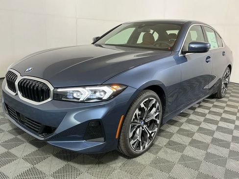 New 2026 BMW 330i Sedan w/ Premium Package image 2