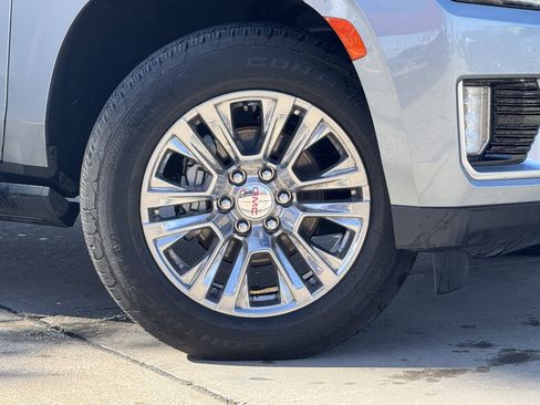 Used 2024 GMC Yukon Denali image 3