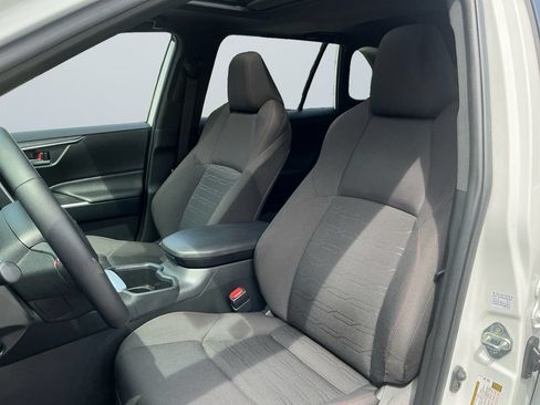 Used 2024 Toyota RAV4 SE w/ Weather & Moonroof Package AWD/4WD image 10