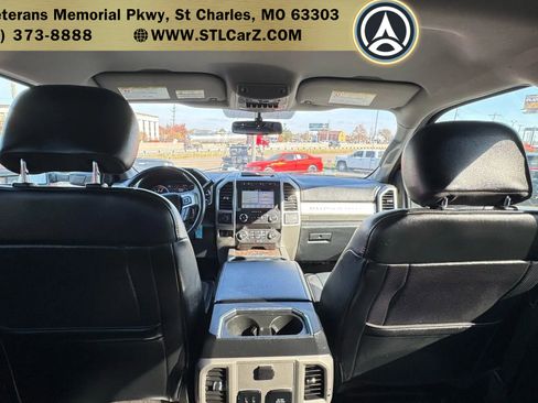 Used 2019 Ford F350 Lariat image 12