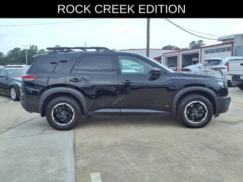 Used 2024 Nissan Pathfinder Rock Creek AWD/4WD image 4