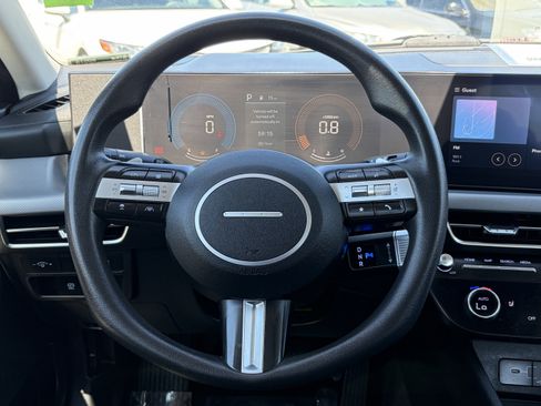 Used 2025 Hyundai Sonata SEL FWD image 16