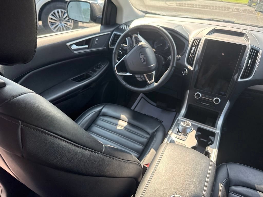 Used 2024 Ford Edge SEL AWD/4WD image 13