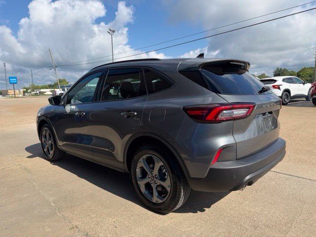 Used 2025 Ford Escape ST-Line w/ Equipment Group 301A FWD image 4