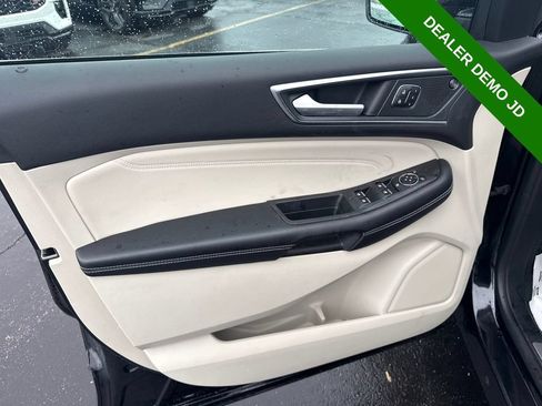 Used 2024 Ford Edge Titanium w/ Equipment Group 301A AWD/4WD image 25
