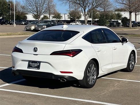 Certified 2025 Acura Integra Base image 4