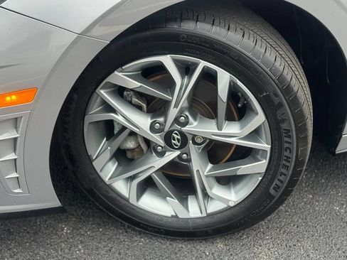 Certified 2023 Hyundai Sonata SEL w/ Convenience Package FWD image 10