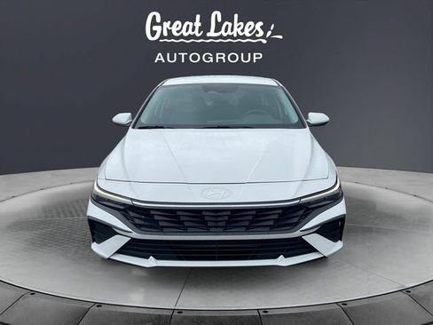 Used 2024 Hyundai Elantra SE FWD image 8