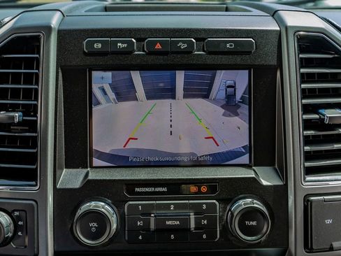 Used 2021 Ford F250 XLT w/ XLT Premium Package image 25