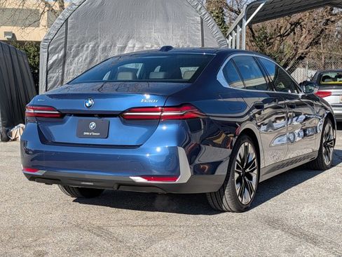 New 2026 BMW 530i xDrive image 2