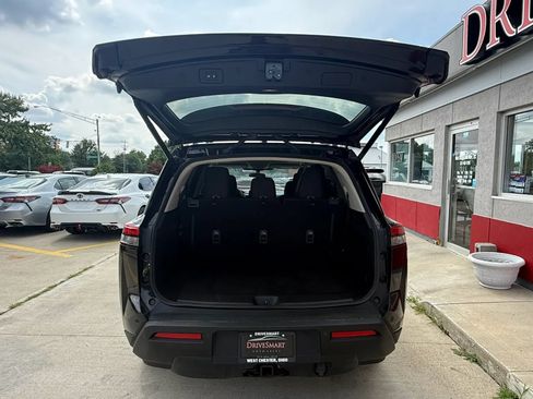Used 2023 Nissan Pathfinder SV w/ SV Premium Package AWD/4WD image 19